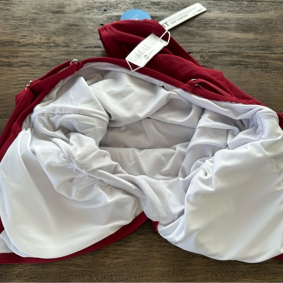 NWT Cupshe size Large Dark Red Shirred One Piece Swimsuit Lined Adjustable New - Picture 6 of 6